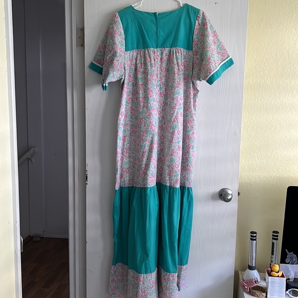 Vintage Liberty House Muʻumuʻu - Picture 2 of 4